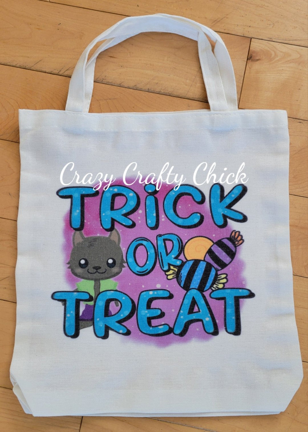 Halloween trick-or-treat bag, bat design